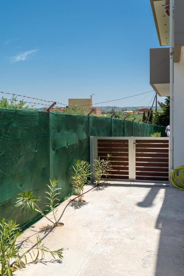 Cozy House With Pool Near Beach Gazi 외부 사진
