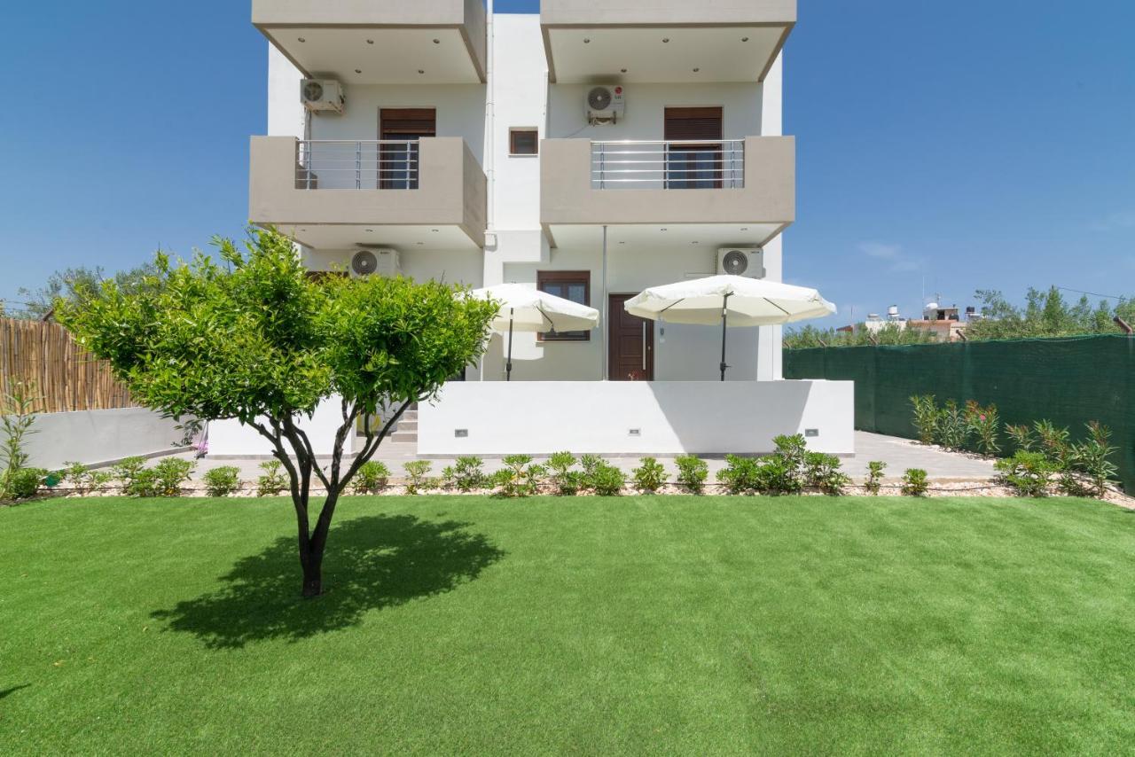 Cozy House With Pool Near Beach Gazi 외부 사진