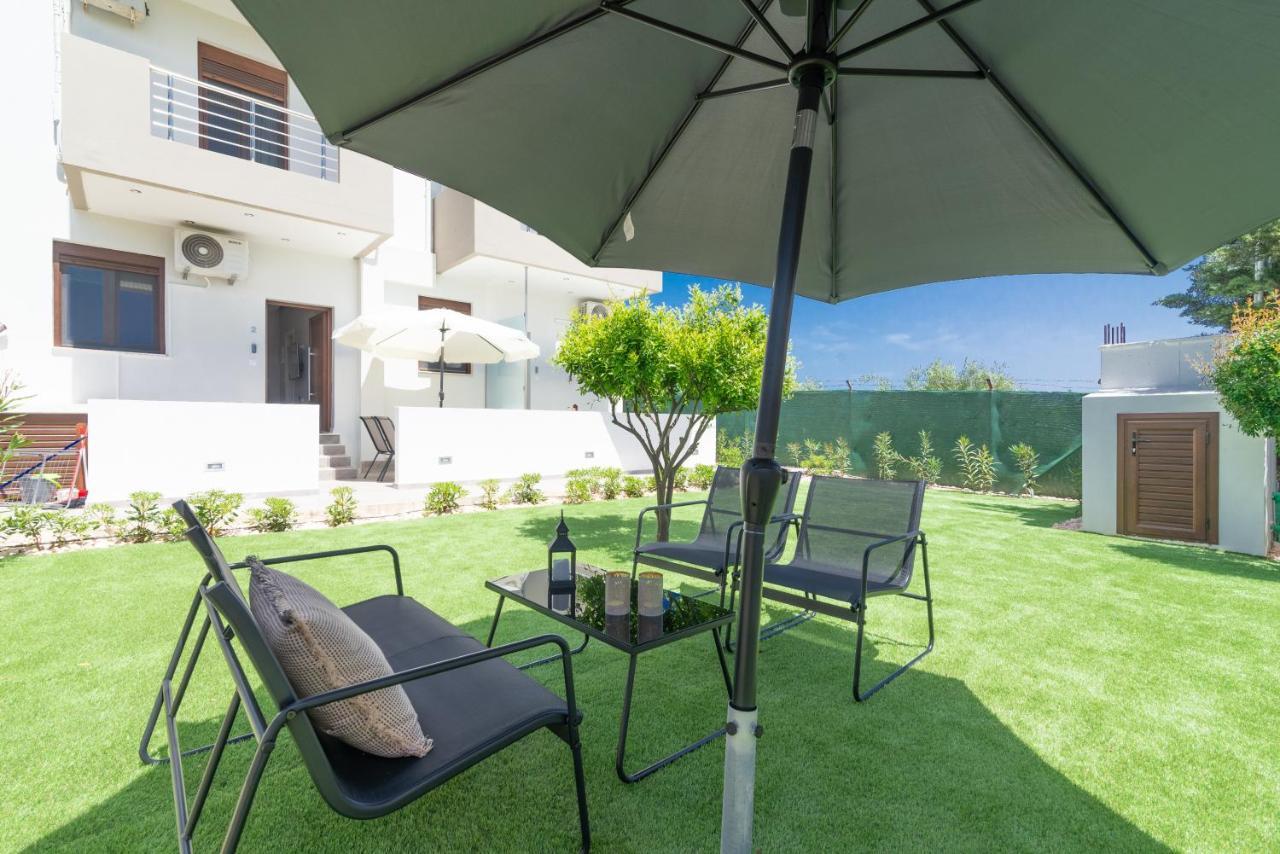 Cozy House With Pool Near Beach Gazi 외부 사진