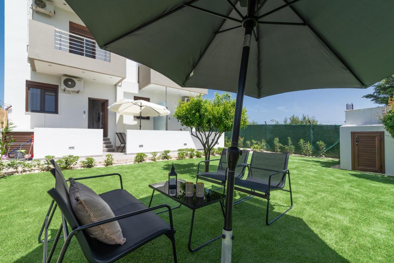 Cozy House With Pool Near Beach Gazi 외부 사진