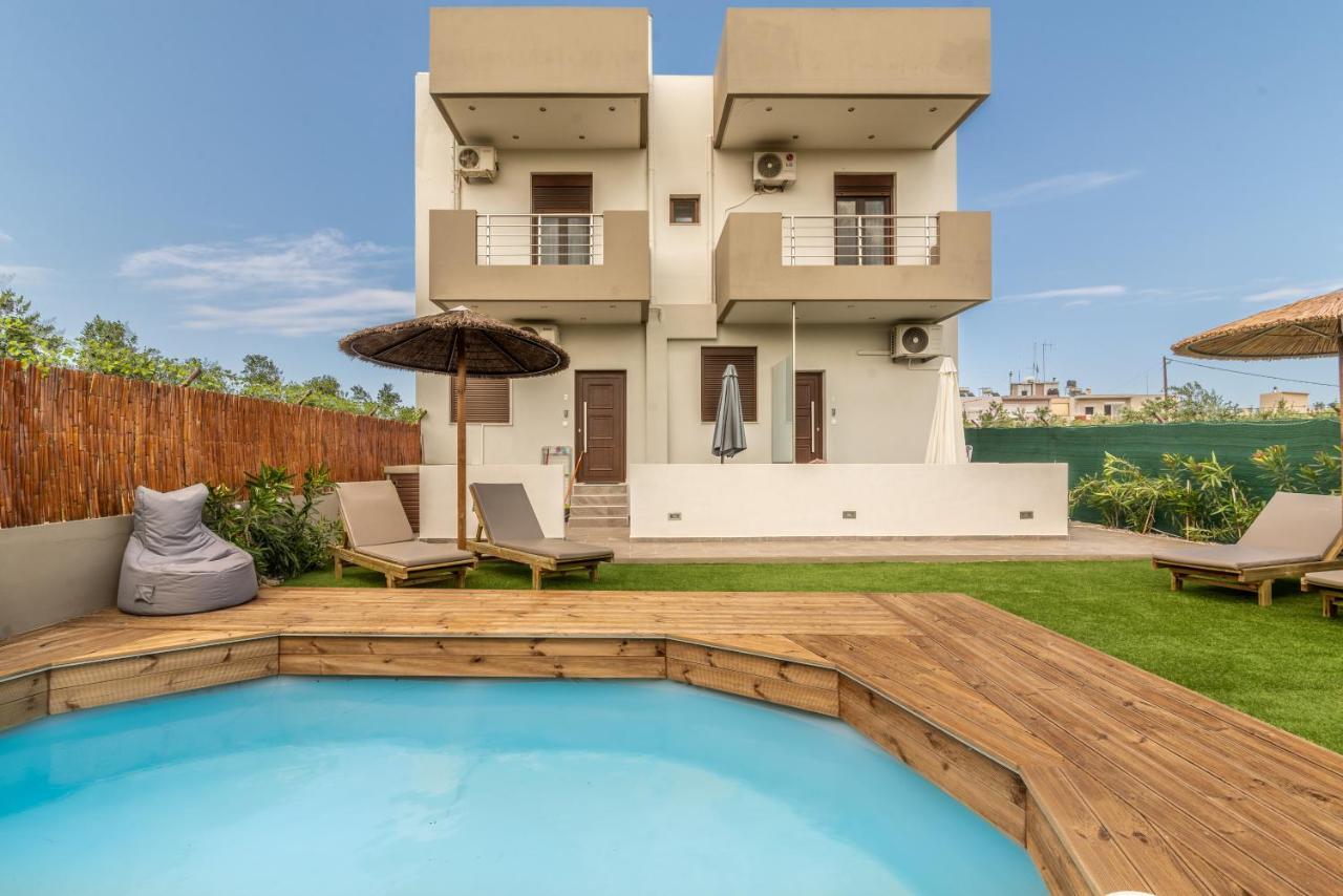 Cozy House With Pool Near Beach Gazi 외부 사진
