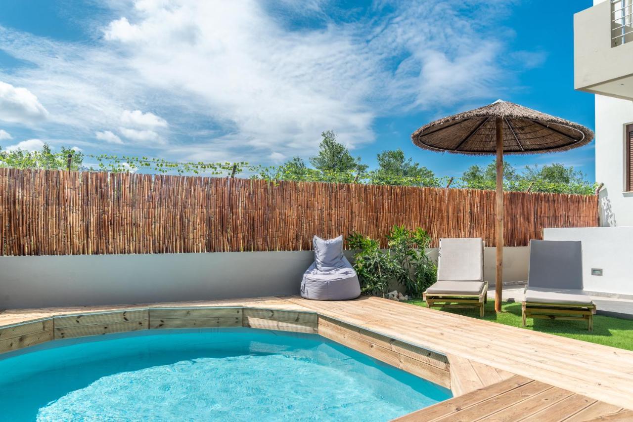 Cozy House With Pool Near Beach Gazi 외부 사진