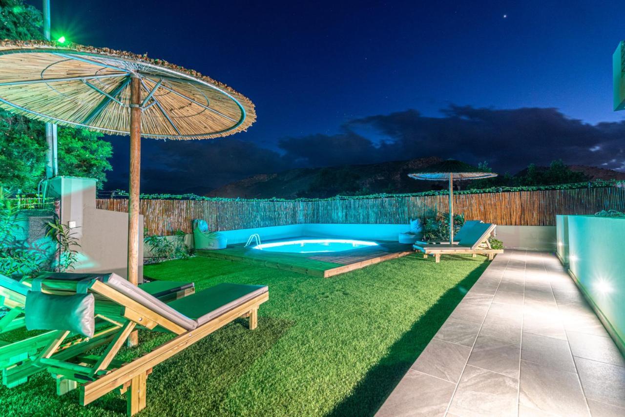 Cozy House With Pool Near Beach Gazi 외부 사진