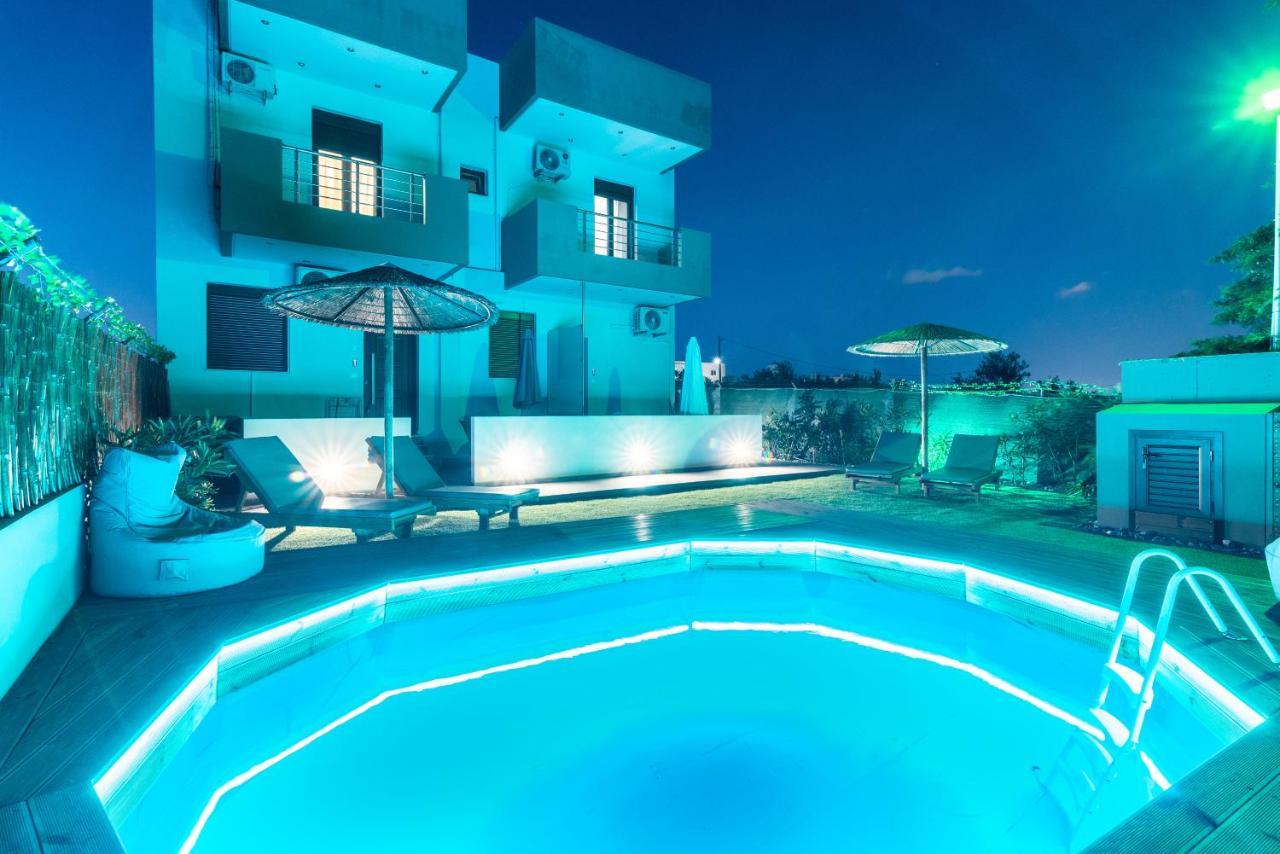 Cozy House With Pool Near Beach Gazi 외부 사진