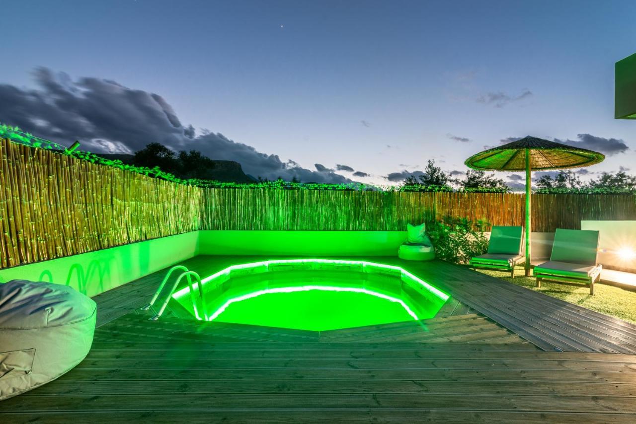 Cozy House With Pool Near Beach Gazi 외부 사진