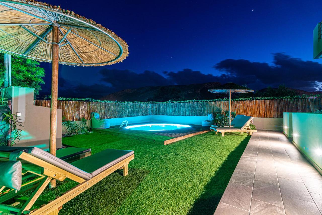 Cozy House With Pool Near Beach Gazi 외부 사진